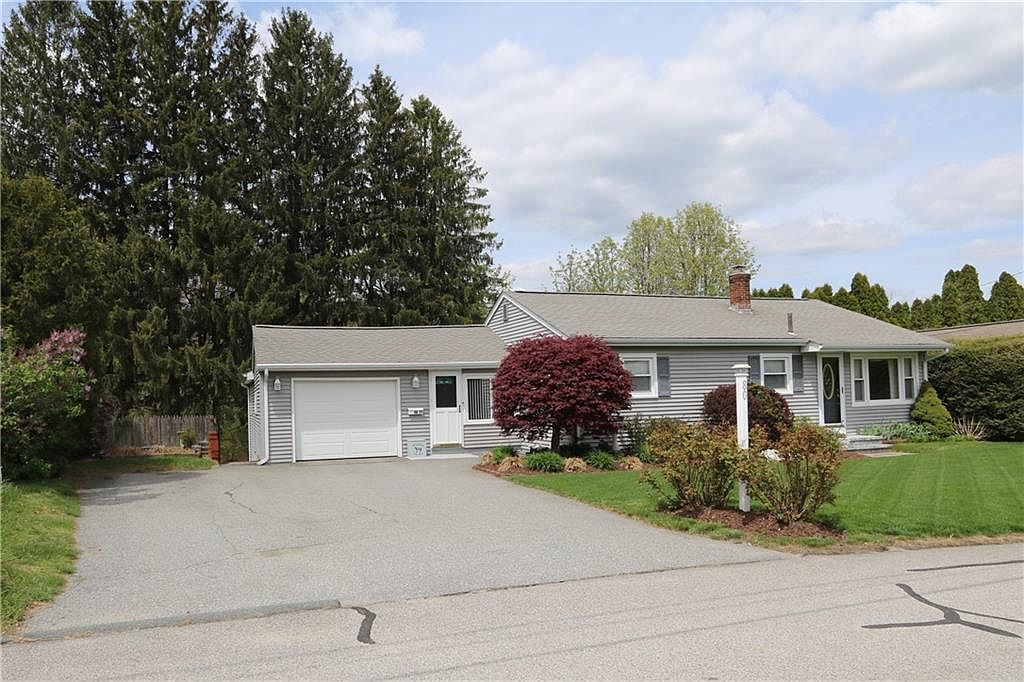 80 Glendale Dr, West Warwick, RI 02893 Zillow