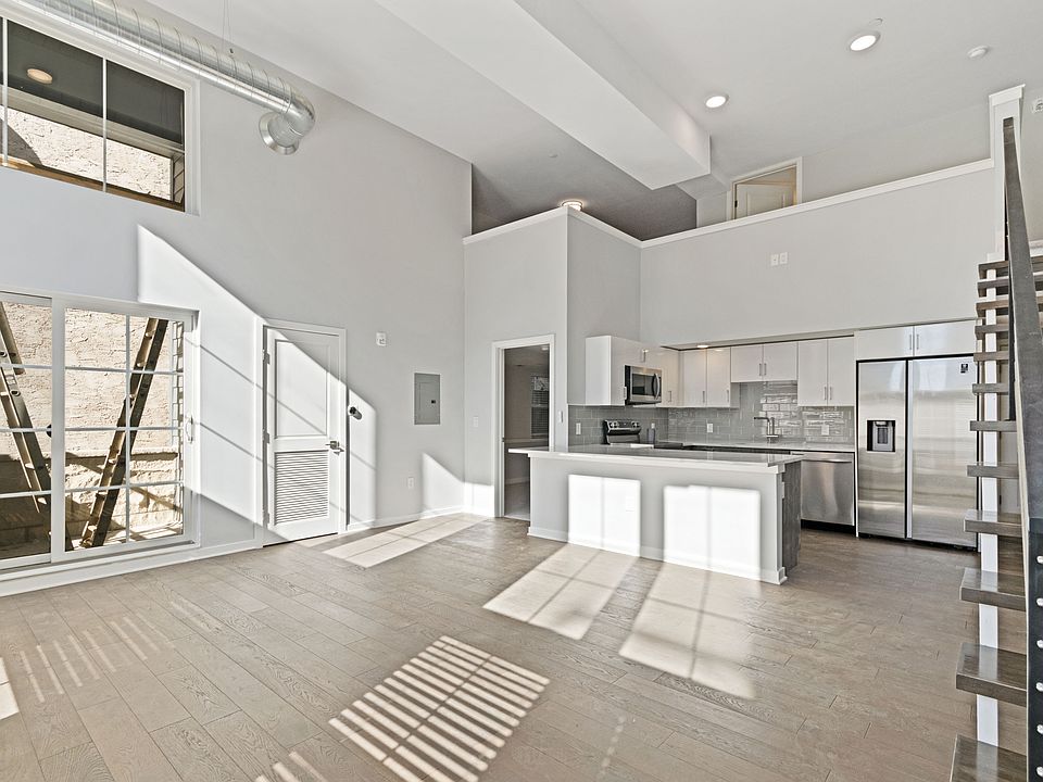 1st image of 4649 Umbria St APT 101
