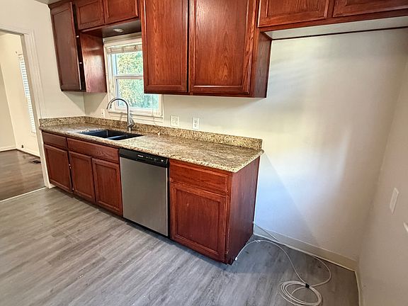 4th image of 2144 N Pershing Ave