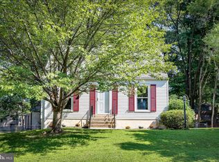 5302 Shelby Ct, Woodbridge, VA 22193