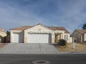 2nd image of 3732 Cima Dr