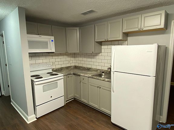 3rd image of 2940 Hood Rd SW APT H