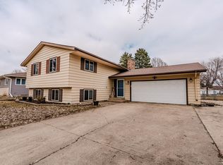 1607 American Way S, Fargo, ND 58103