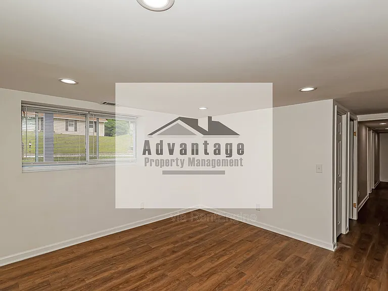 1455 Helen Ln SW — Photo 11