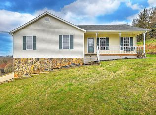 976 Beechwood Dr, Kingsport, TN 37663