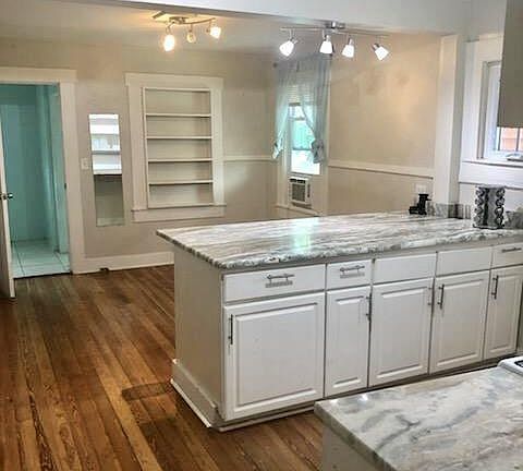 2nd image of 431 S M St #3