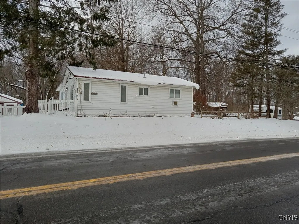 2921 Us Route 11 photo 1