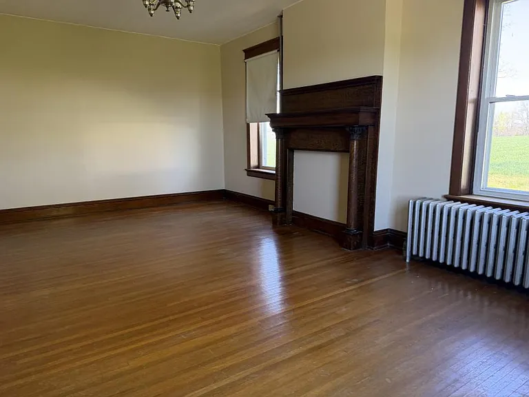1650 Old Harrisburg Rd — Photo 10
