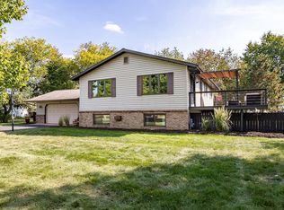 2133 Peach Rd, Kronenwetter, WI 54455