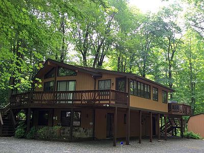 114 Tommys Ln, Pocono Lake, PA, 18347