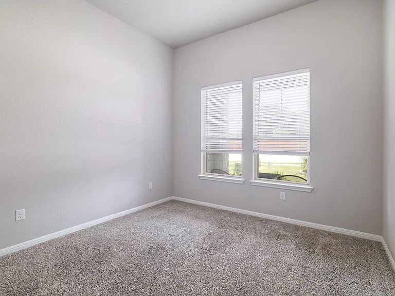 724 Kingston Pl — Photo 20