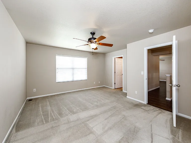 6104 Hayfield Pl — Photo 24
