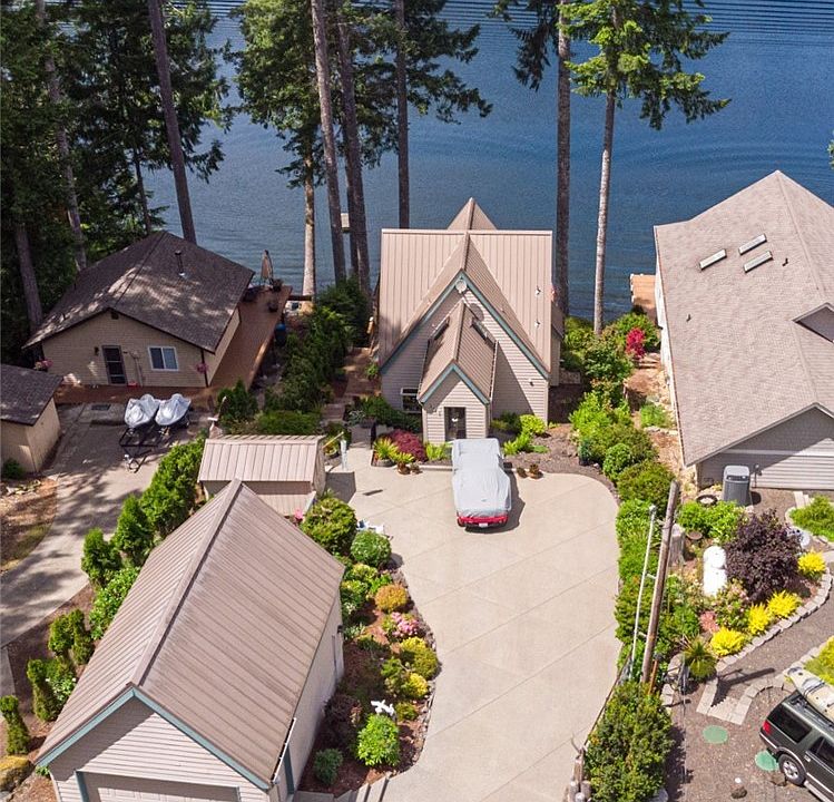 1st image of 371 NE Haven Lake Dr