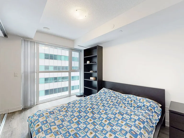 87 Peter St #617 — Photo 23