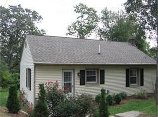 106 Lakeside Blvd, Hopatcong, NJ 07843