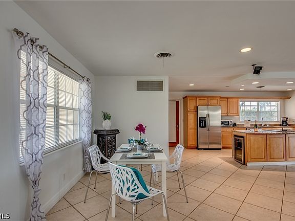 5th image of 5359 Majestic Ct