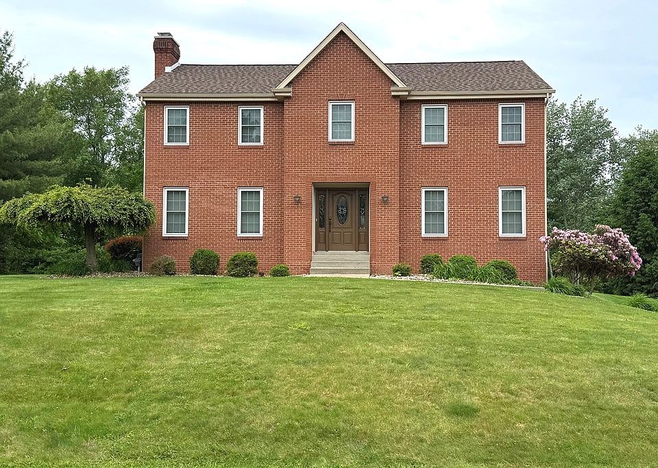 1st image of 211 Warren Rd