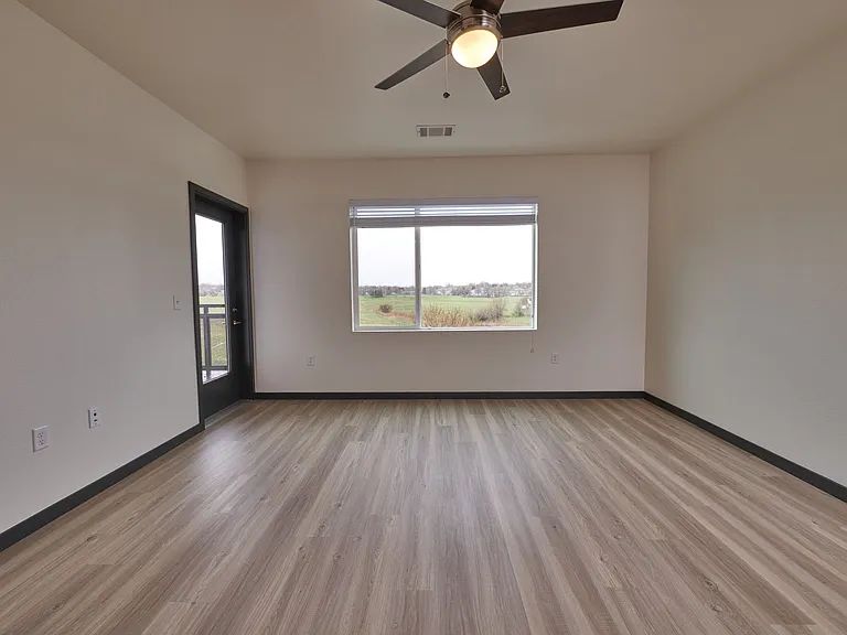 Westbury Apartments — Photo 13