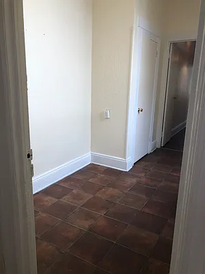 Rented by Compass | media 24