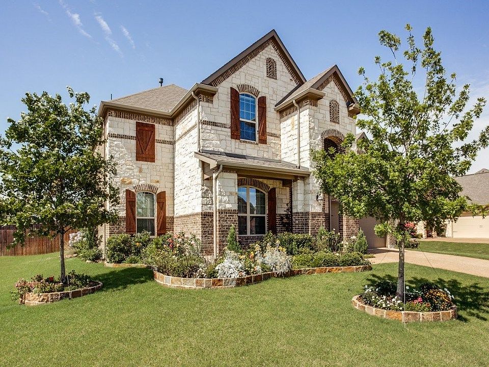 1st image of 9414 Crown Meadow Dr
