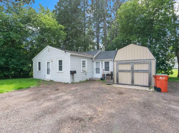 411 21st St, Cloquet, MN 55720-2218