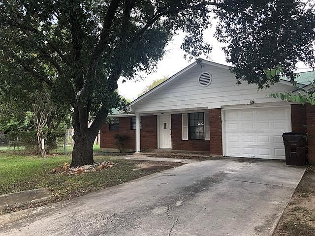1st image of 1004 Bowie St