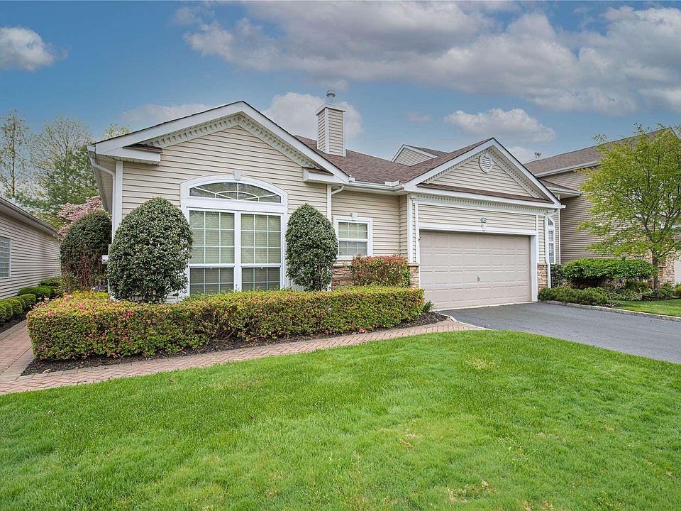 1st image of 108 Hamlet Dr #108