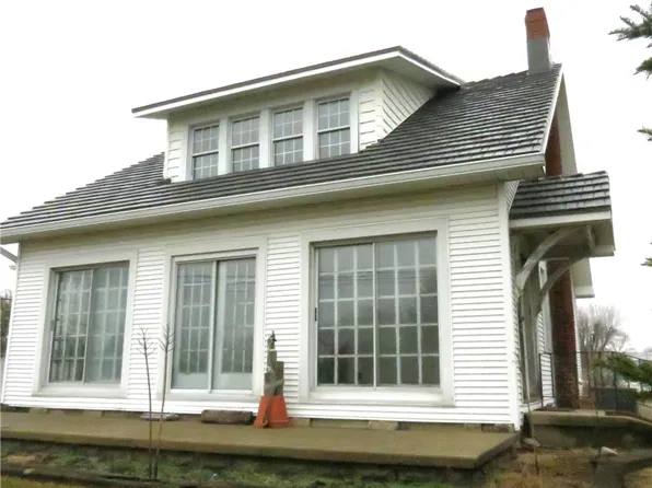 102 E Main St, Anna, OH 45302