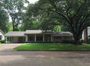 976 Briarfield Rd, Jackson, MS 39211