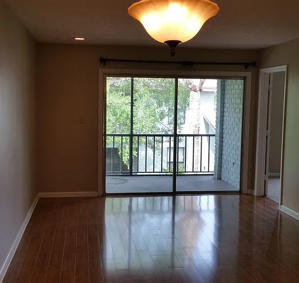 2934 Plaza Terrace Dr — Photo 12