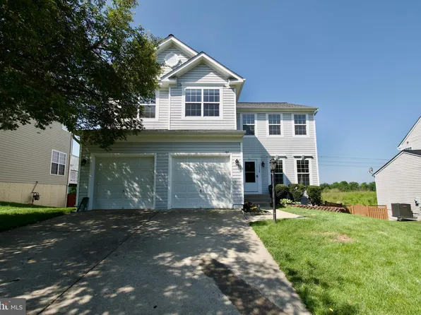 17528 October Glory Loop, Dumfries, VA 22026