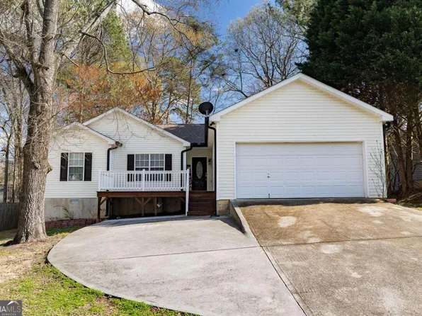 351 Mary Alice Dr, Winder, GA 30680