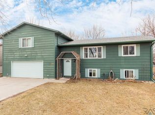 5109 S Drexel Dr, Sioux Falls, SD 57106