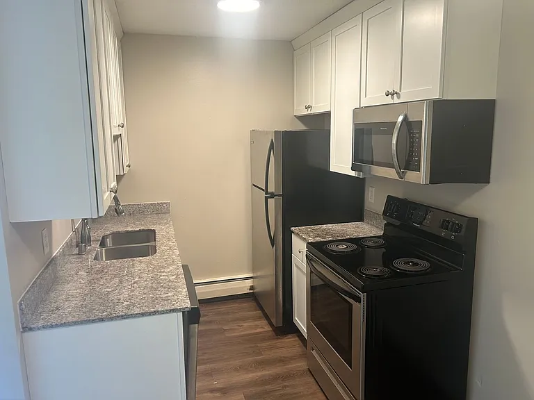 3620 West 32nd Street — Photo 2