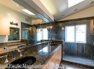 2604 Alma Ave, Manhattan Beach, CA 90266