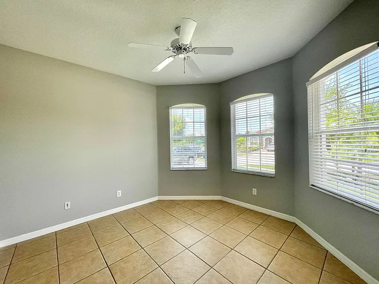 4785 Tarflower Ln — Photo 4