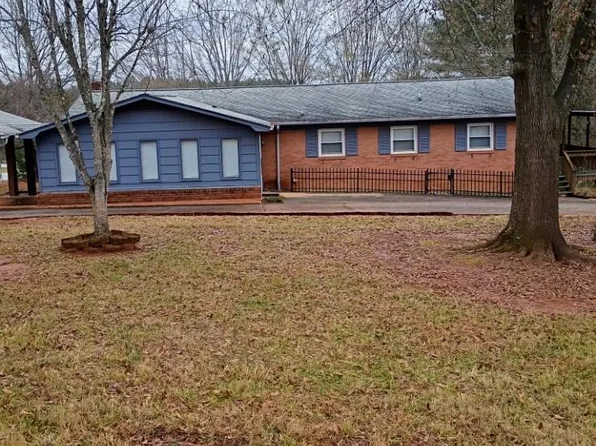 141 Justice Dr, Rutherfordton, NC 28139