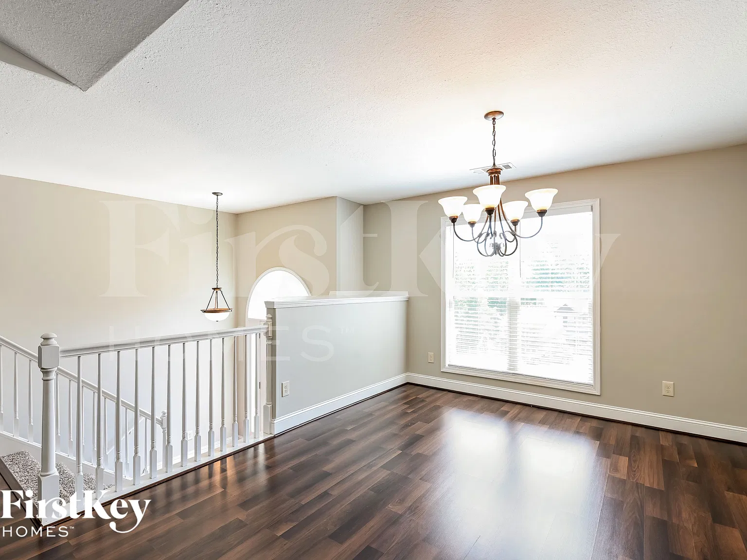 4 bed, 3.0 bath, 2471 sqft, $2,770 — Photo 4