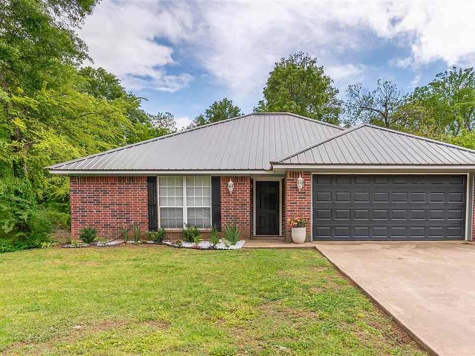 1st image of 3020 Aikin Dr