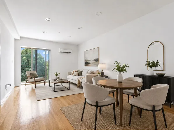 25-47 23rd St #4R, Astoria, NY 11102