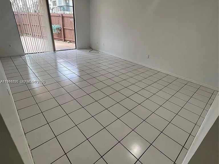 8307 SW 142nd Ave #F105 — Photo 5