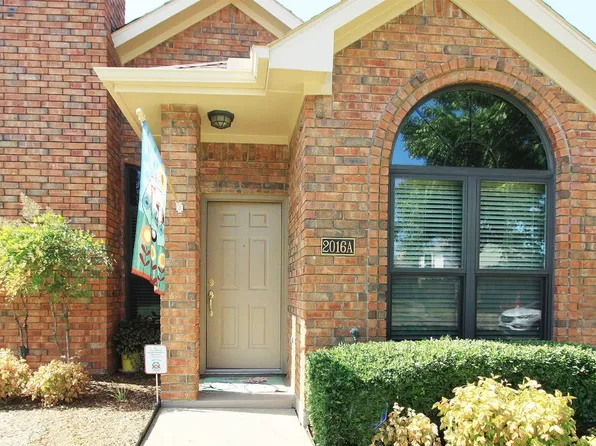 2016 Falcon Ridge Dr #A, Carrollton, TX 75010