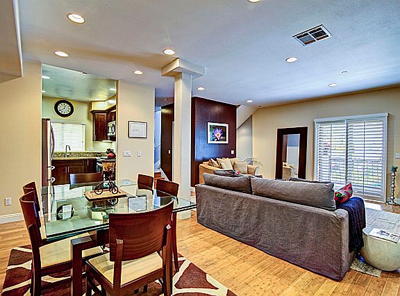 2nd image of 5727 Camellia Ave Unit 105