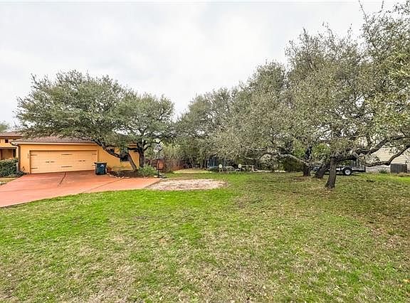 5th image of 1400 Larkhall Dr