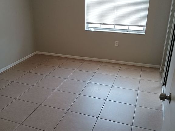4th image of 1428 Holden Ave #C