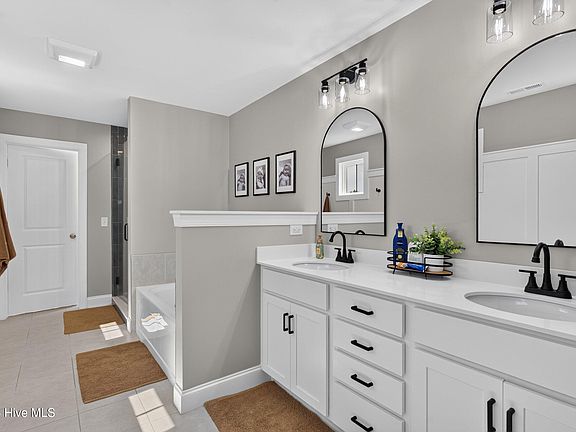 5th image of 58 E Maritt Street