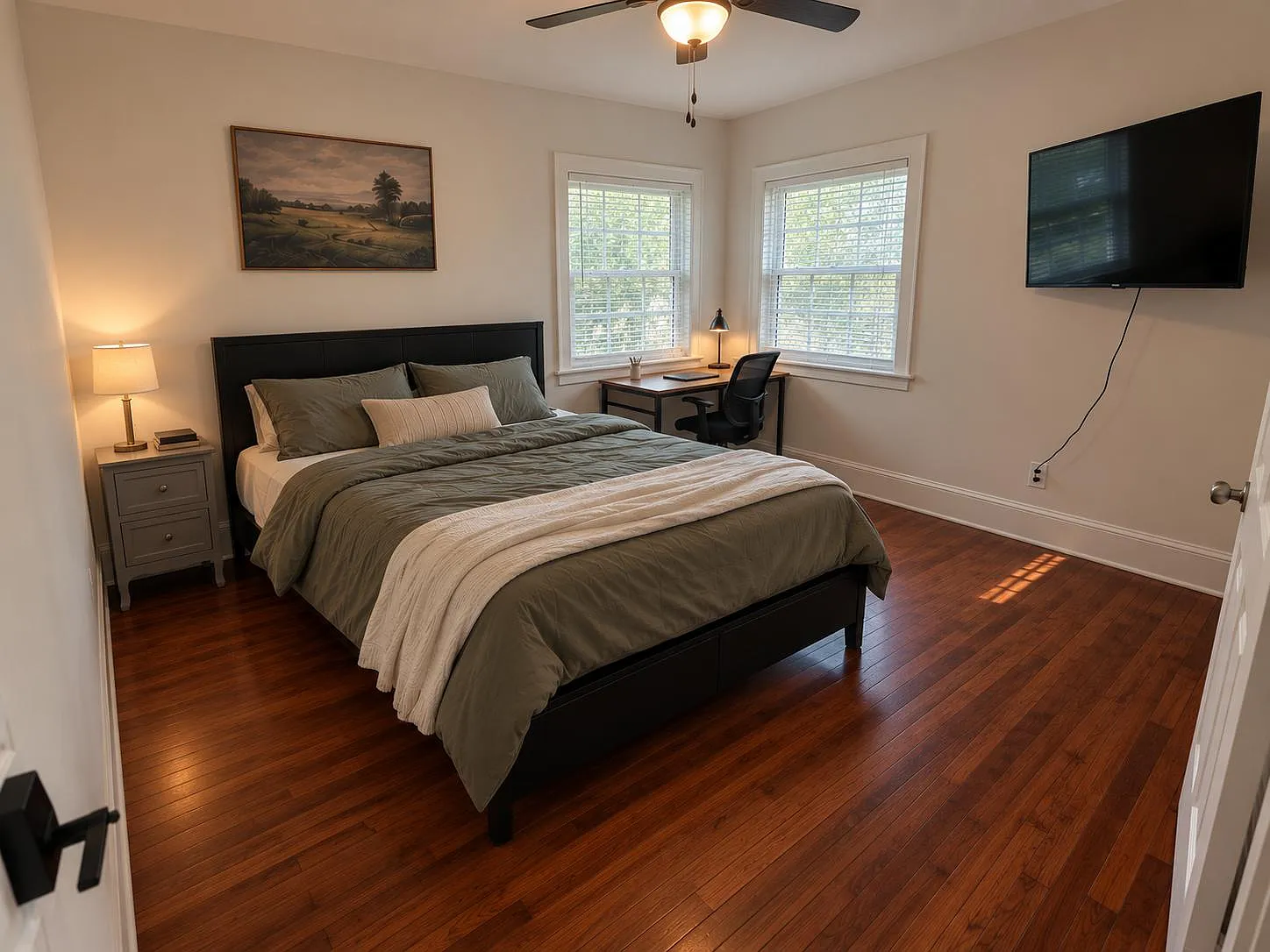 4 bed, 7.0 bath, 2147 sqft, $1,079 — Photo 1