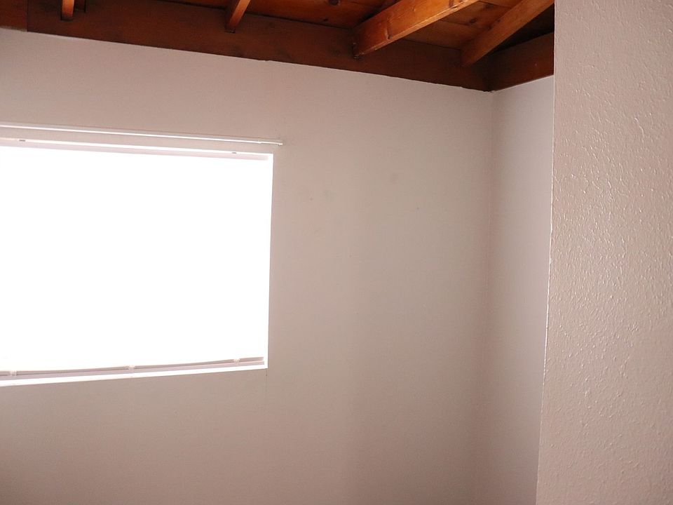 Building Photo 5