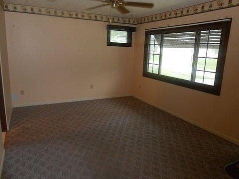 2nd image of 980 Stratford Pl