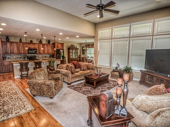 2nd image of 12706 Rocky Creek Dr NW